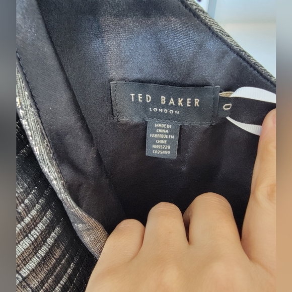 Pre-loved Ted Baker London Dress - Picture 4 of 15